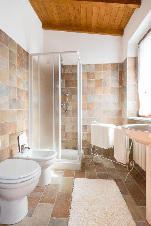 Domus Amica Bed and Breakfast Lu (Piedmont) Exteriör bild